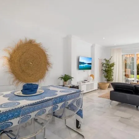 3bedr Ap - 1min Walk To The - Park Elviria - * Marbella