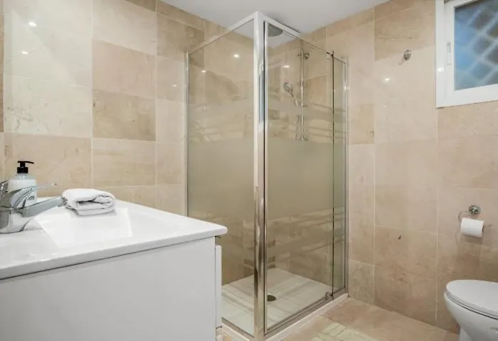 Apartament 3bedr Ap - 1min Walk To The - Park Elviria - Marbella