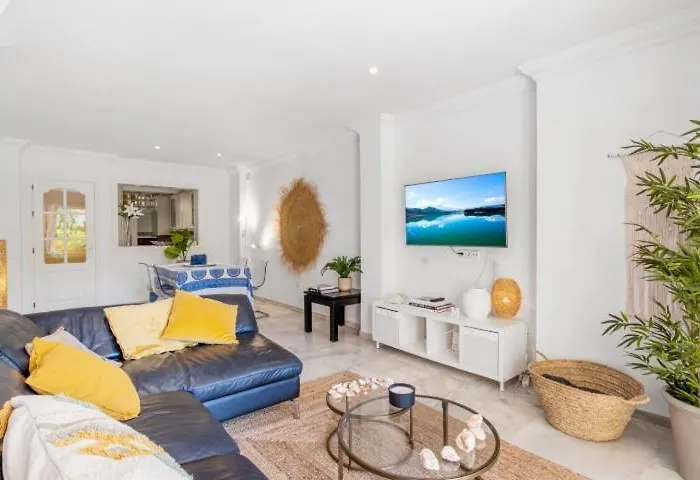 3bedr Ap - 1min Walk To The - Park Elviria - Apartament Marbella