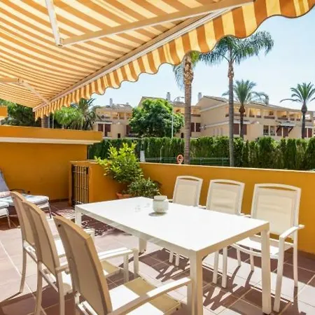 3bedr Ap - 1min Walk To The - Park Elviria -