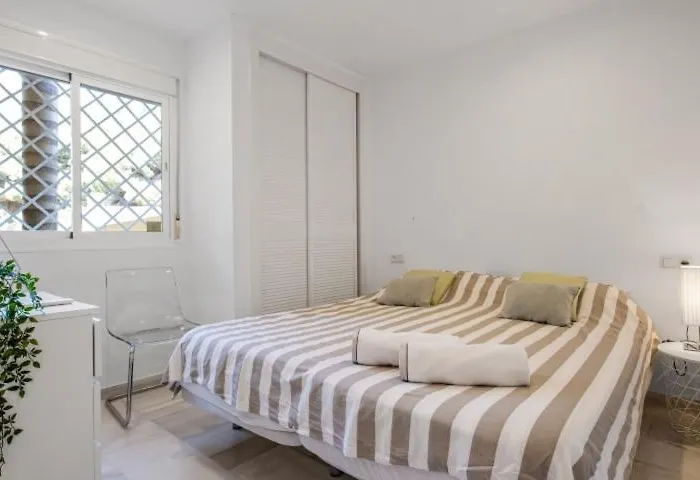 3bedr Ap - 1min Walk To The - Park Elviria - דירה מארבלה